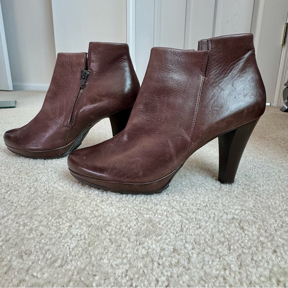 $440 Authentic Austrian Leather Paul Green Munchen Dominique Heeled Bootie Sz 9